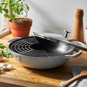 Staub wokpanna gjutjärn med glaslock Ø30 cm - White truffle - STAUB