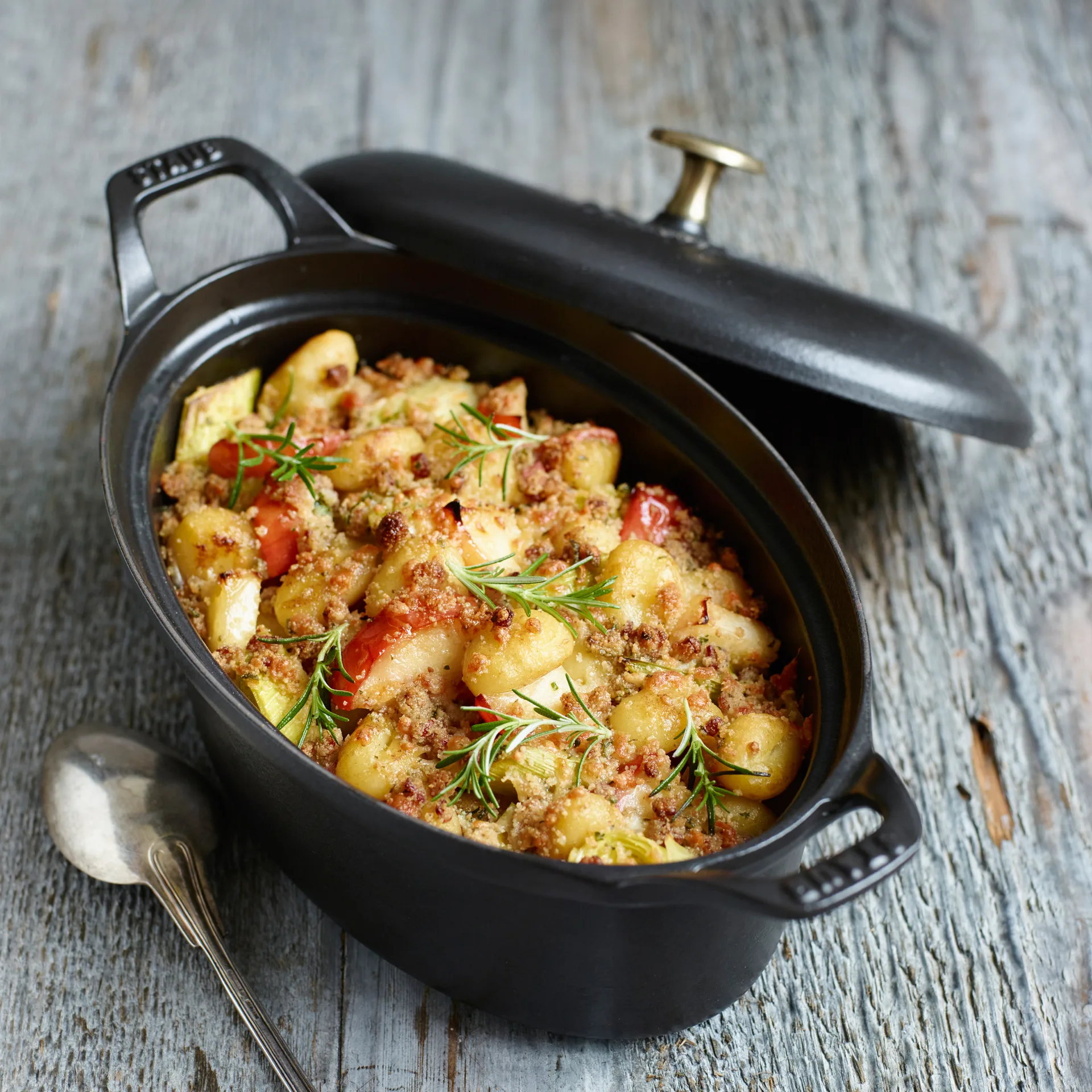 Vintage La Coquette gryta oval 1,7 L, Svart STAUB