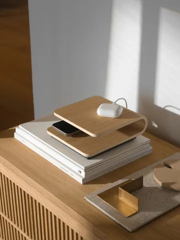 Ro trådlös laddare - Oak - Stelton