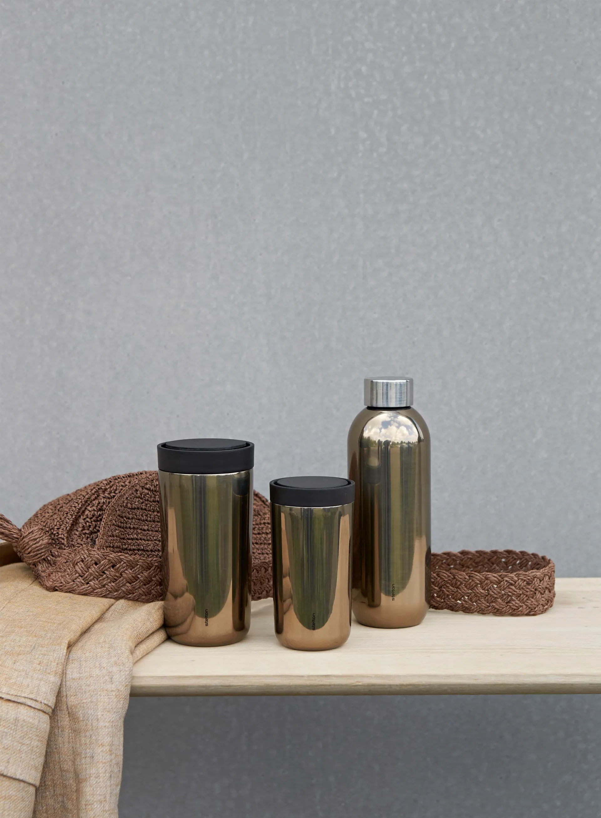 To Go Click termosmugg 20 cl, Dark gold Stelton