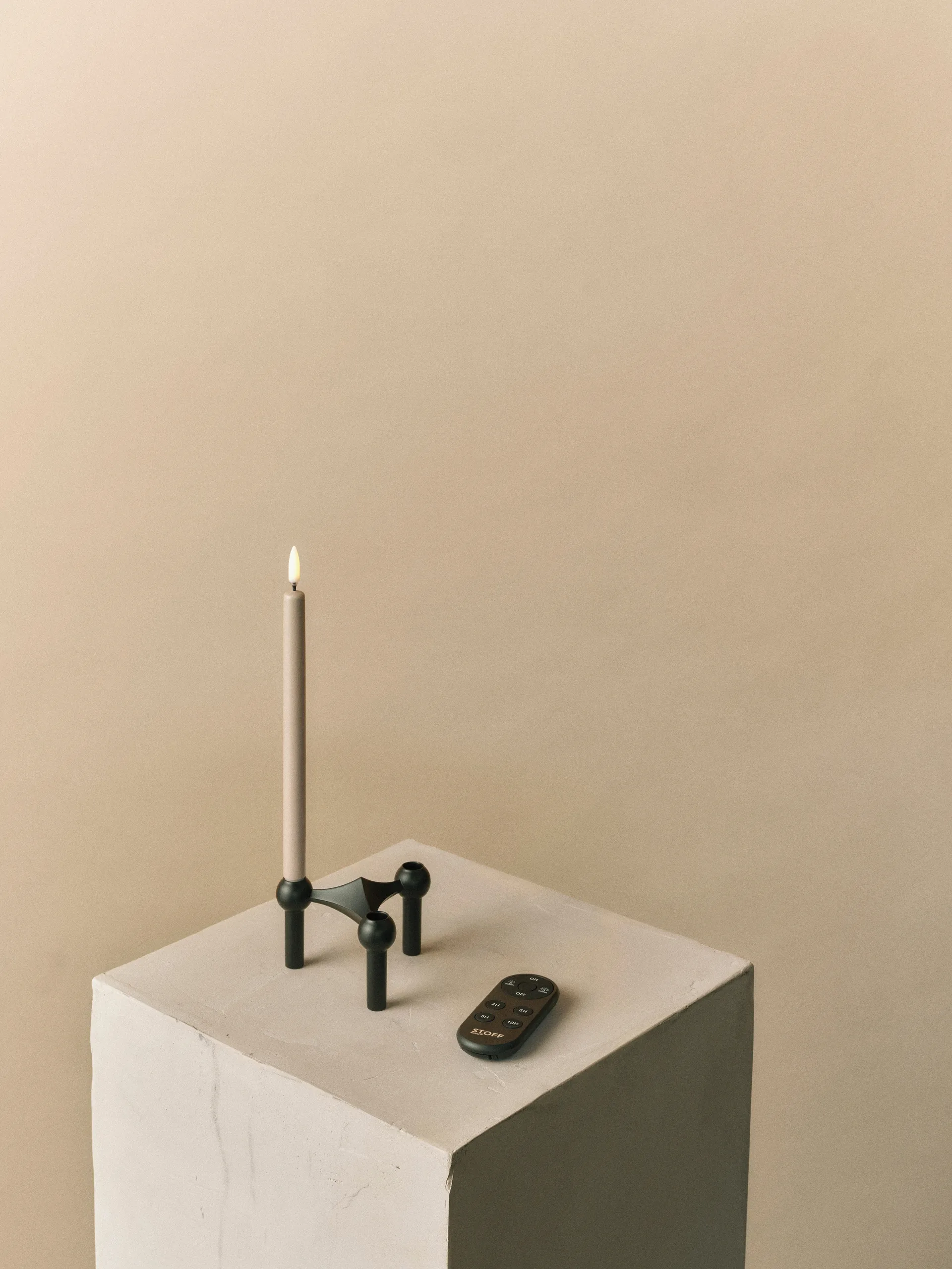 STOFF Nagel fjärrkontroll by Uyuni Lighting, Svart STOFF Nagel