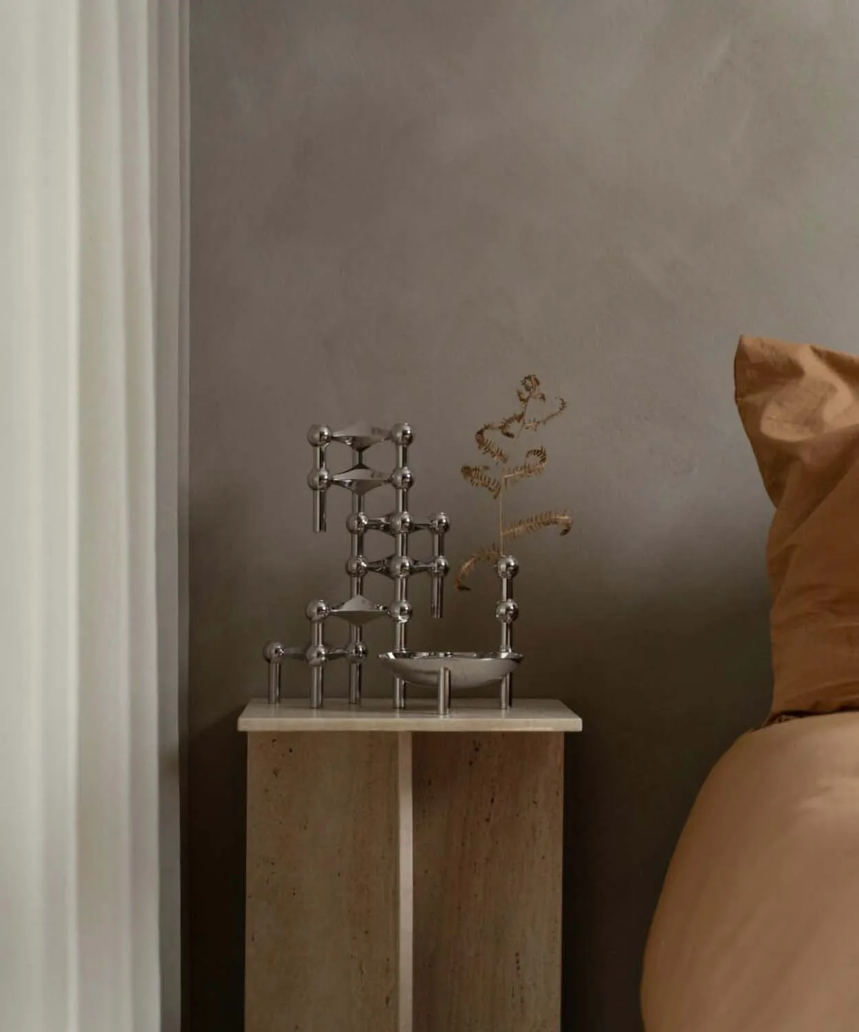 STOFF Nagel ljusstake krom 3-pack + Beige ljus 12-pack STOFF