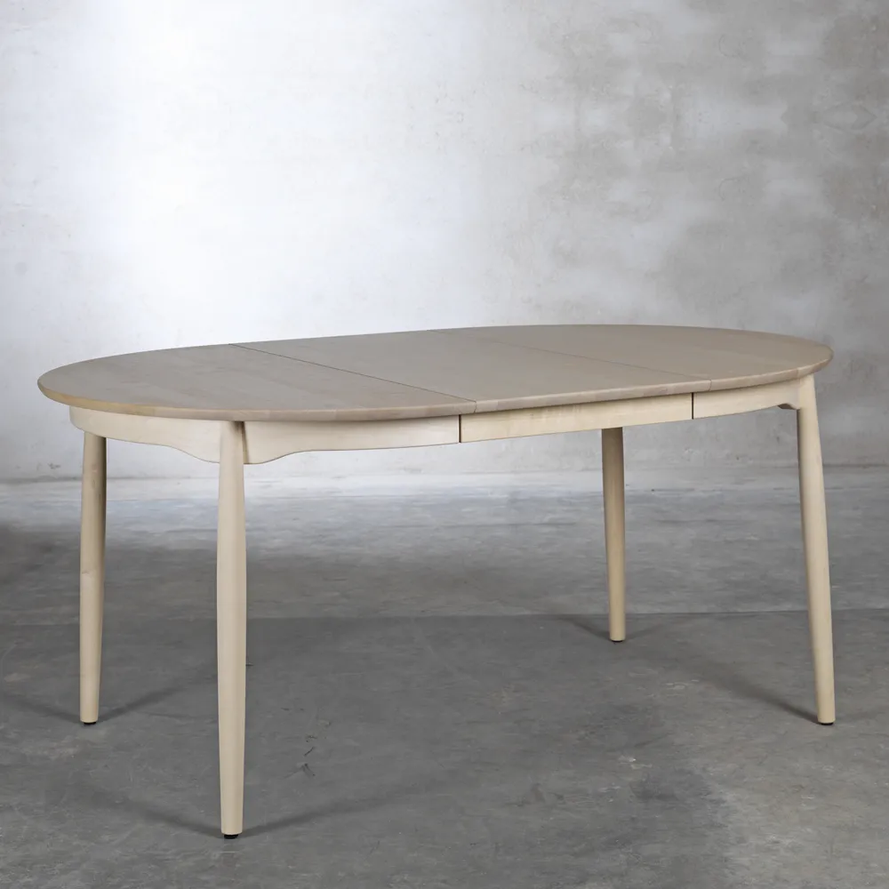 Carl matbord ek, ek ljus mattlack, 1 ilägg Stolab