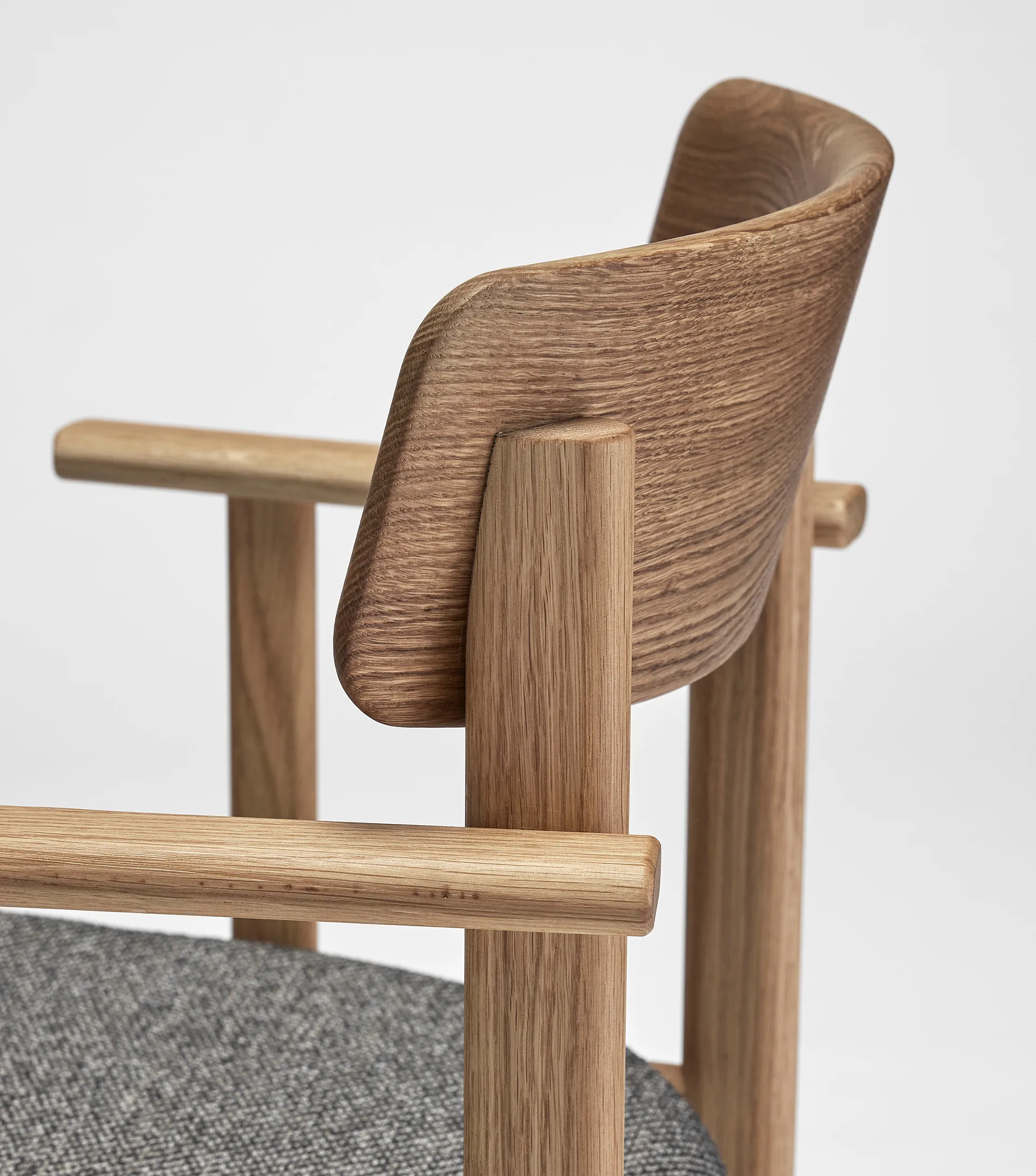 Pal karmstol, Ek naturell olja-Tornado V3576 Stolab