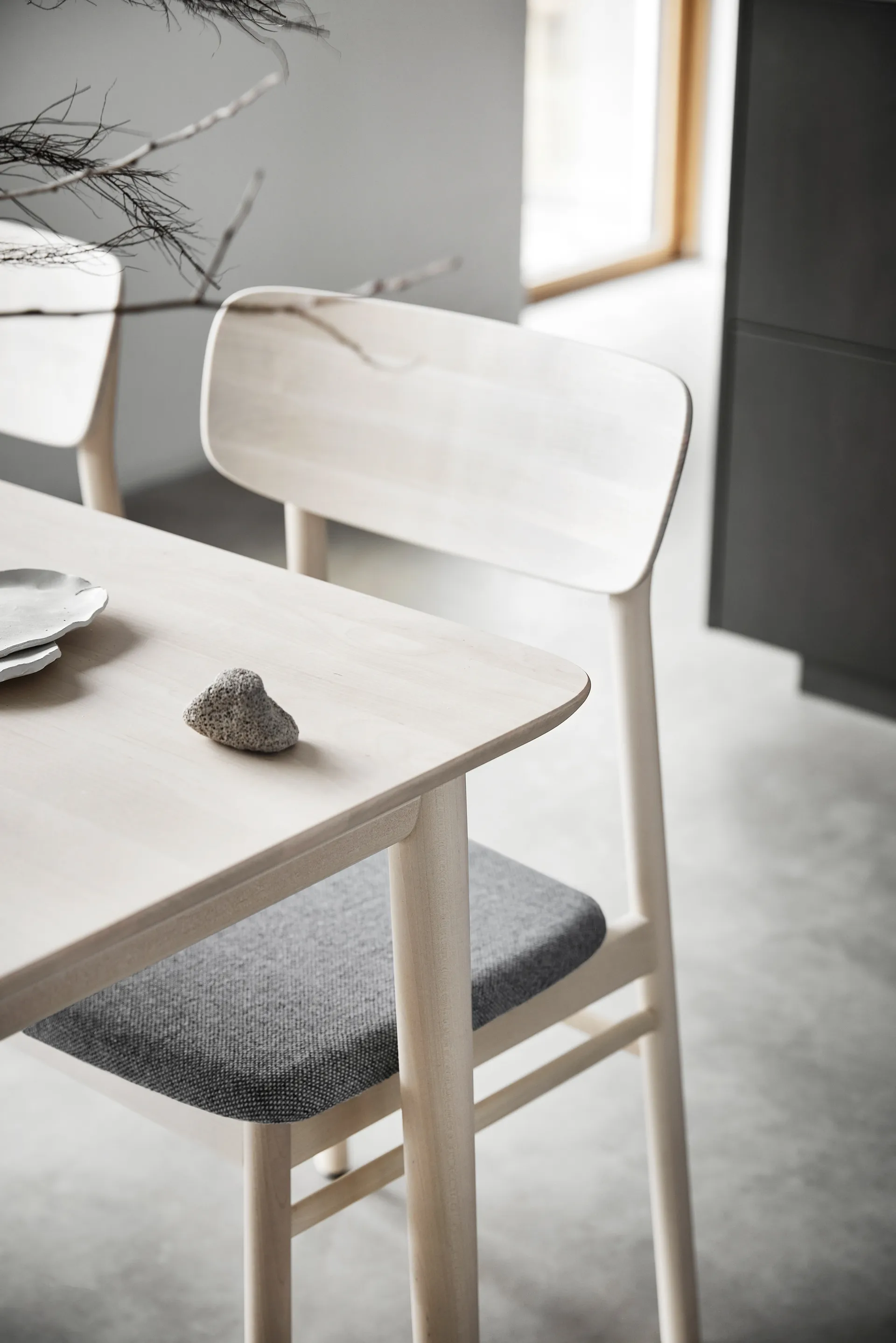 Prima Vista stol björk ljus mattlack, Tyg hallingdaldal 65-130 grå Stolab