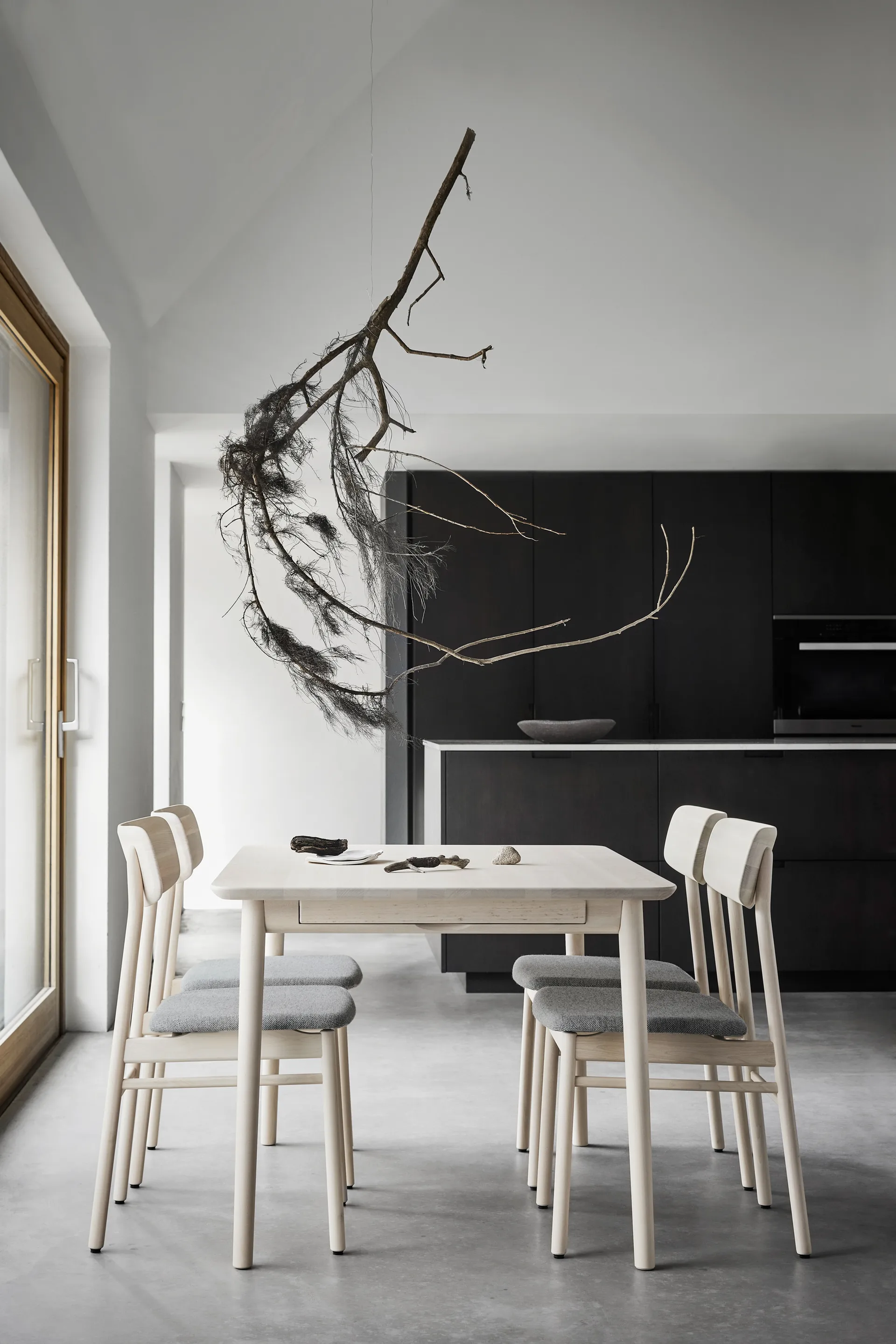 Prima Vista stol björk ljus mattlack, Tyg hallingdaldal 65-130 grå Stolab