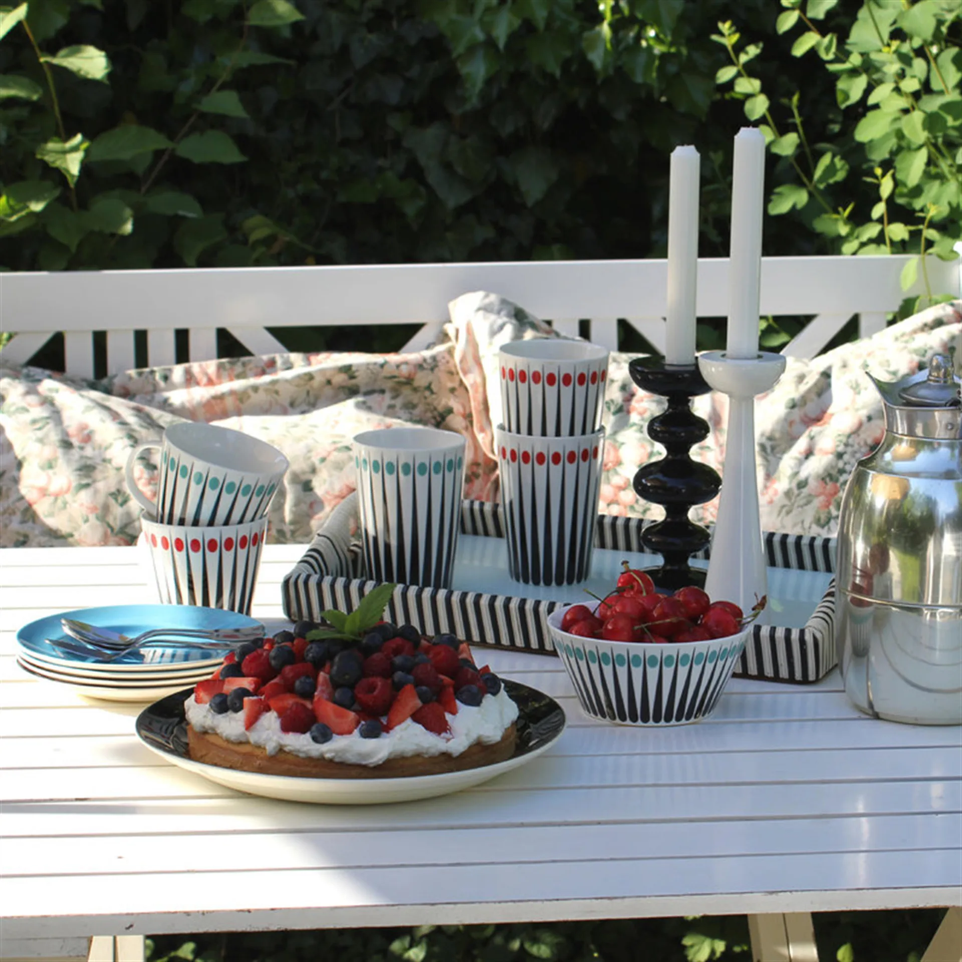 Amanda mug, vit-tomat (röd) Superliving