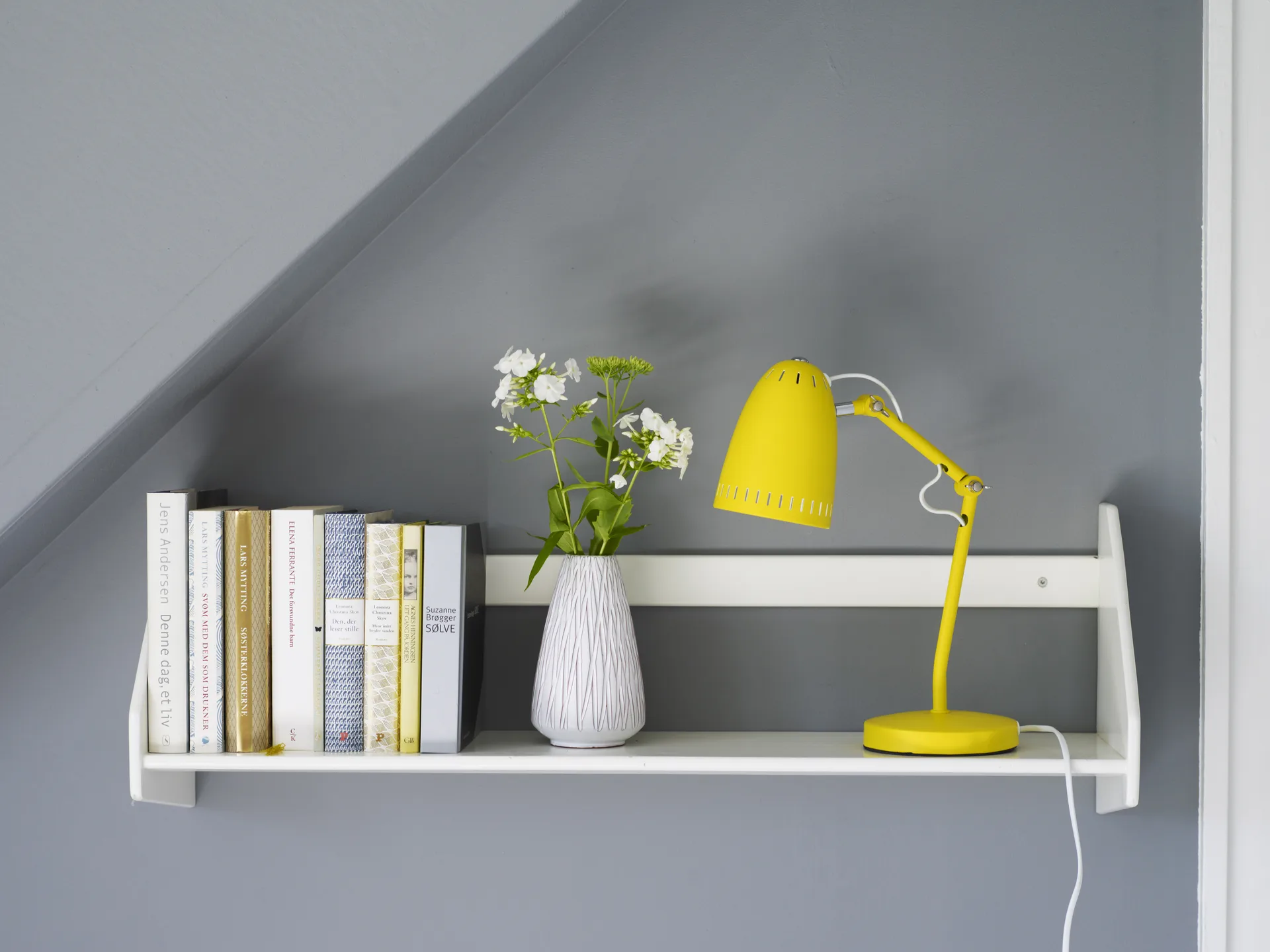 Dynamo bordslampa, Yellow Superliving