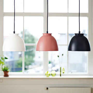 Superliving Bloom taklampa - real black (svart) - Superliving