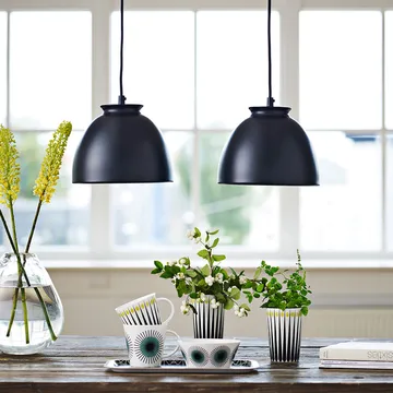 Superliving Bloom taklampa - real black (svart) - Superliving
