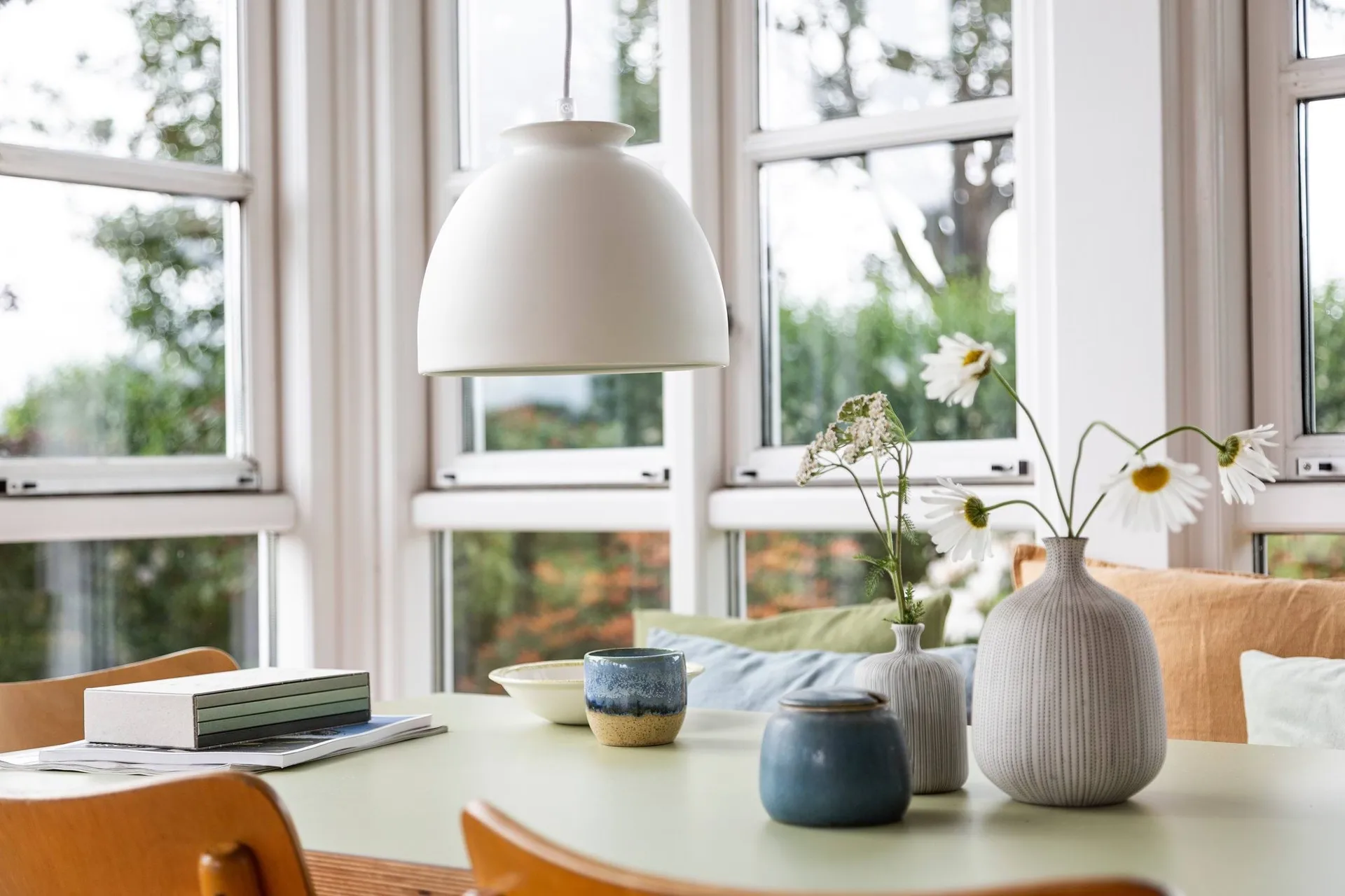 Superliving Bloom taklampa, Whisper White Superliving