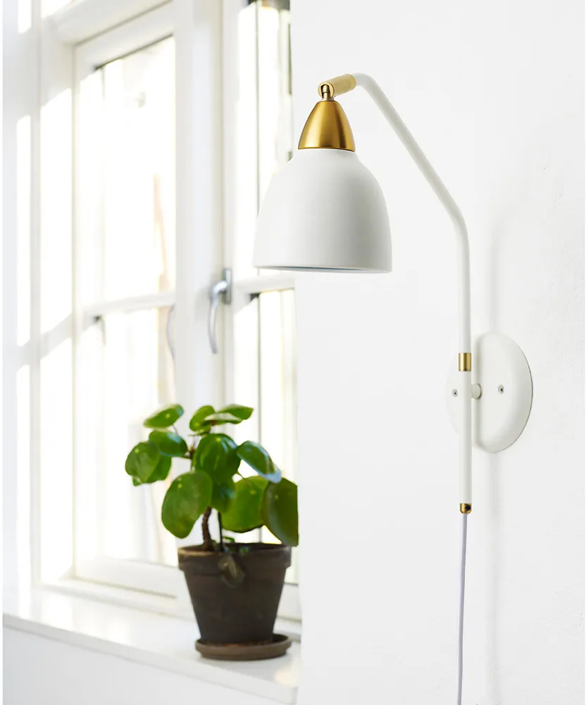 Urban vägglampa, Whisper White Superliving