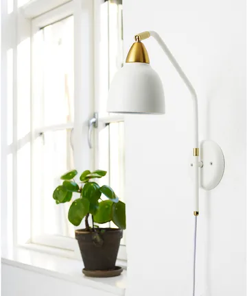 Urban vägglampa - Whisper White - Superliving