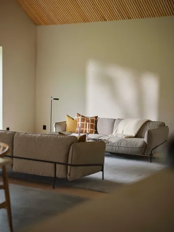 Continental soffa - Sealife Ivory/sand-nutmeg - Swedese