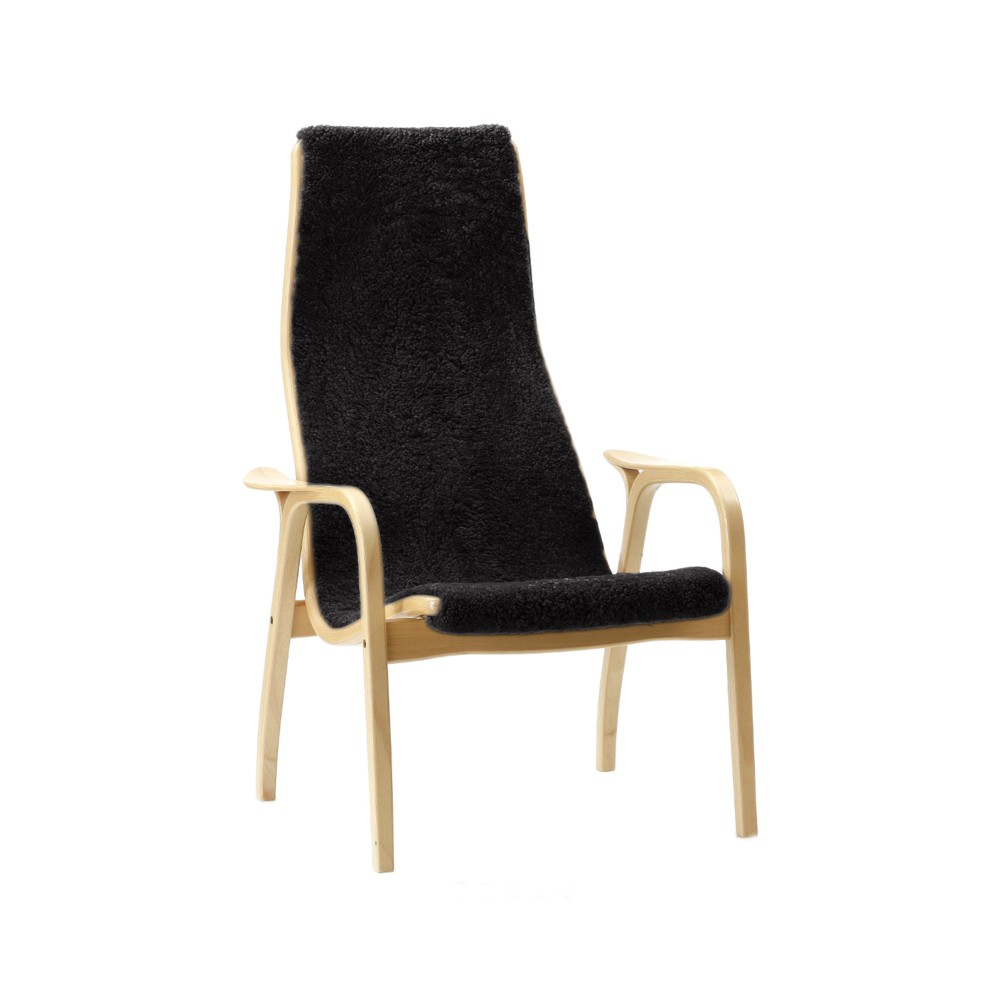 Swedese Lamino fåtölj fårskinn black, naturlackad bok