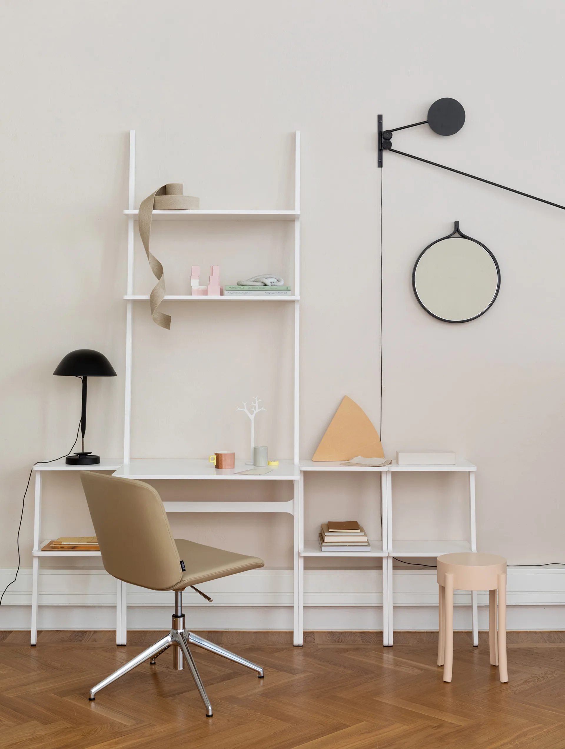 Libri hylla 2 hyllplan, Ask lackad nutmeg Swedese