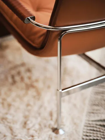 Serpentine fåtölj - Läder Elmo Soft Mörkbrun-tärnsjö Tobacco - Swedese