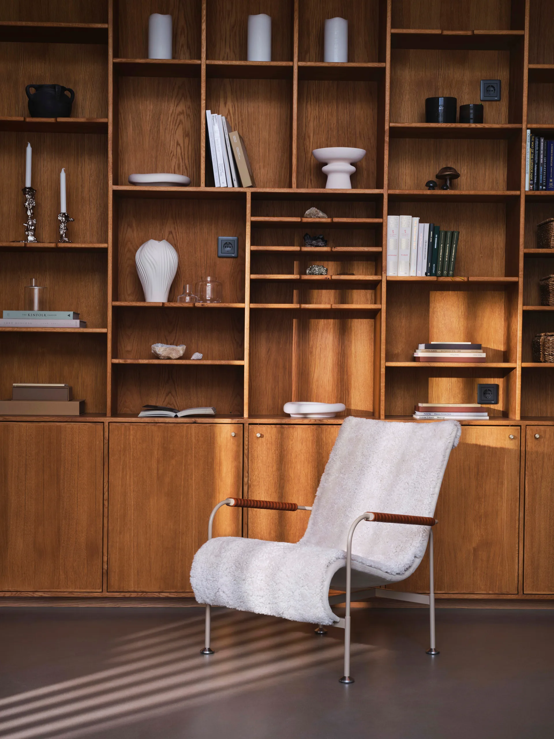 Serpentine fåtölj, Tyg Romo Linara Rye-krom Swedese