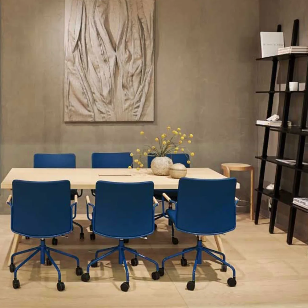 Stella kontorsstol med hjul höj/sänkbar, Läder elmosoft 33004 brun-krom, ej svikt  Swedese