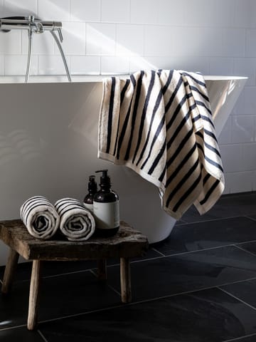 Bonnie handduk 50x70 cm - Svart - Tell Me More