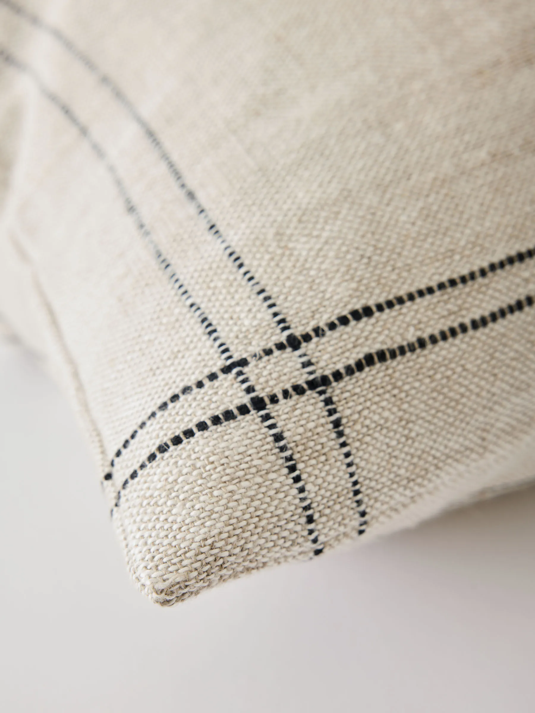 Elton kuddfodral 50x50 cm, Beige Tell Me More