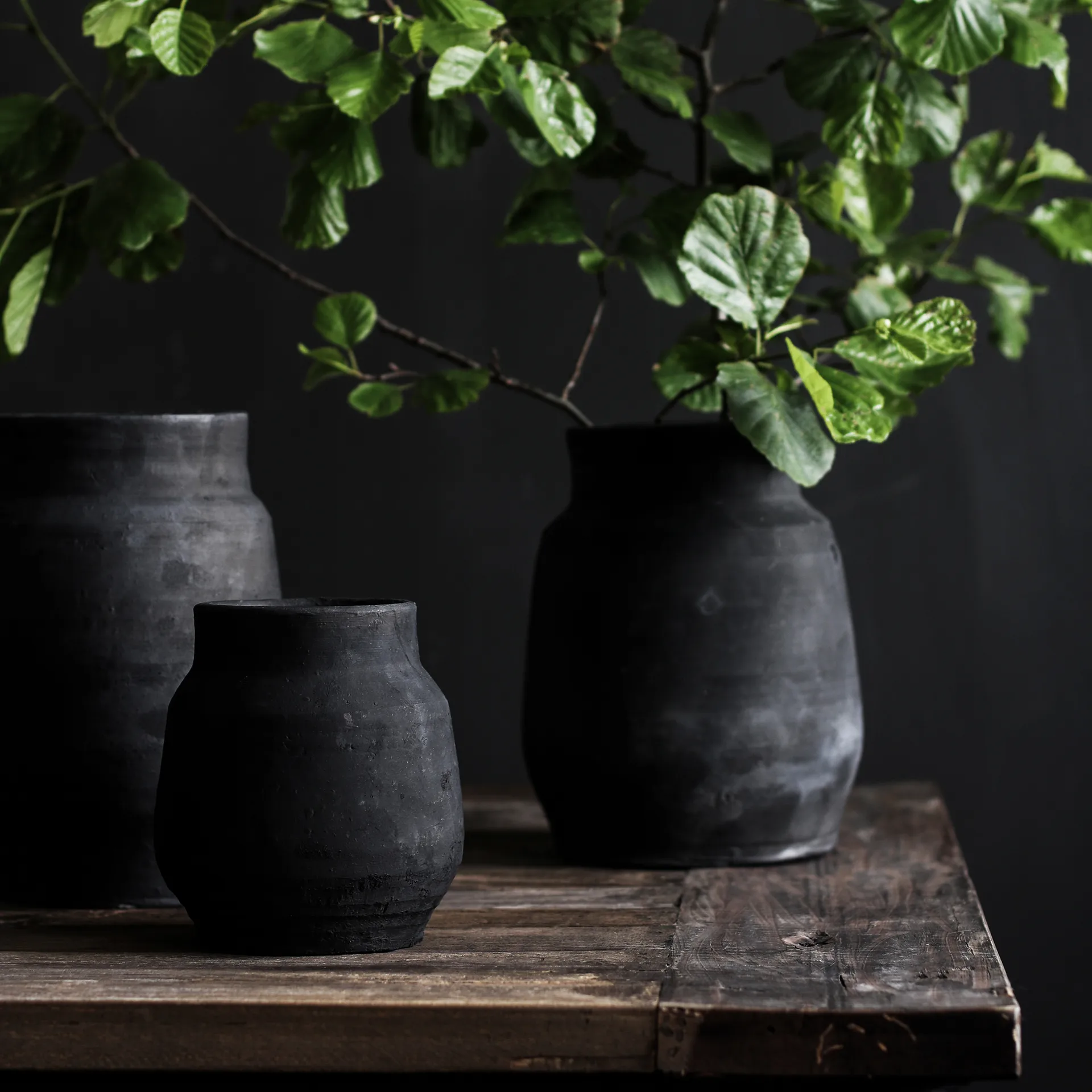 Hero kruka L Ø15 cm, Svart Tell Me More