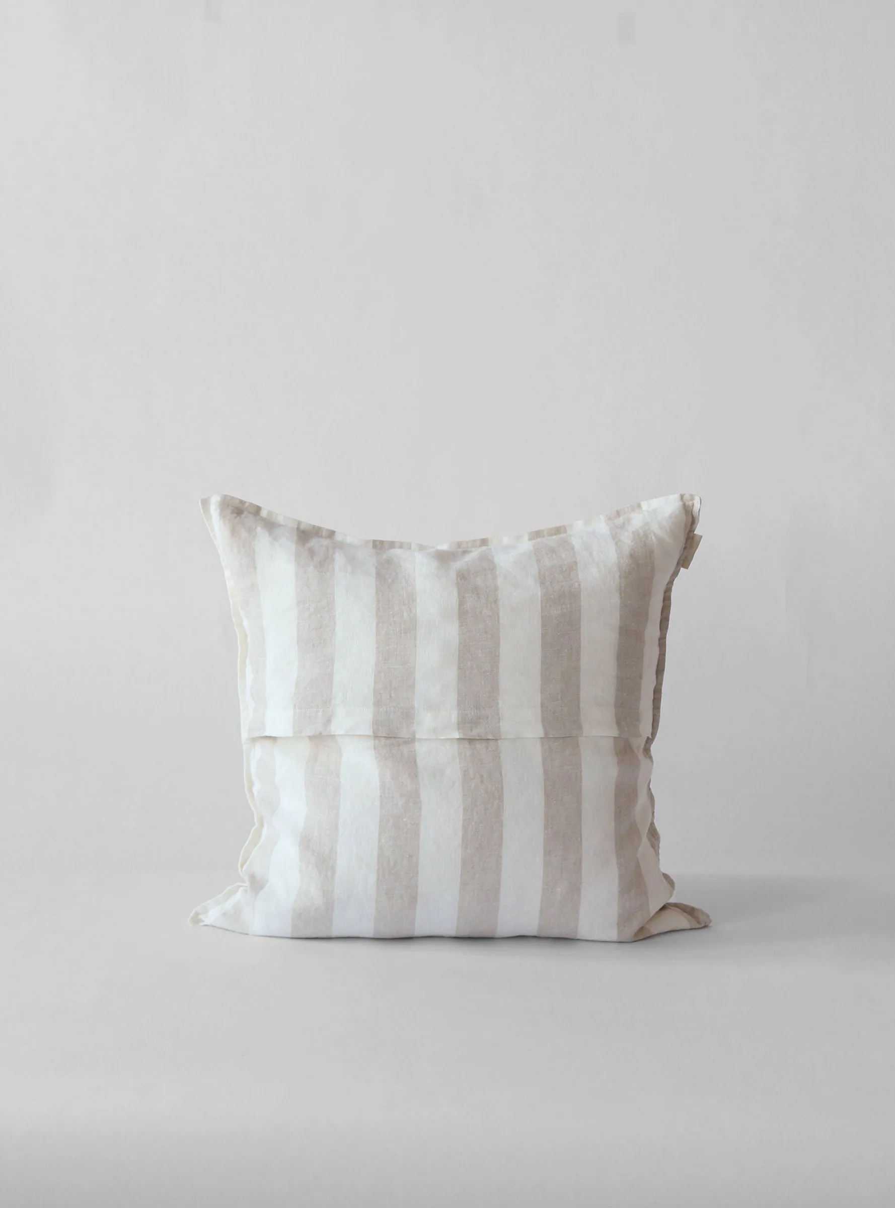 Holte kuddfodral 50x50 cm, Sand Tell Me More