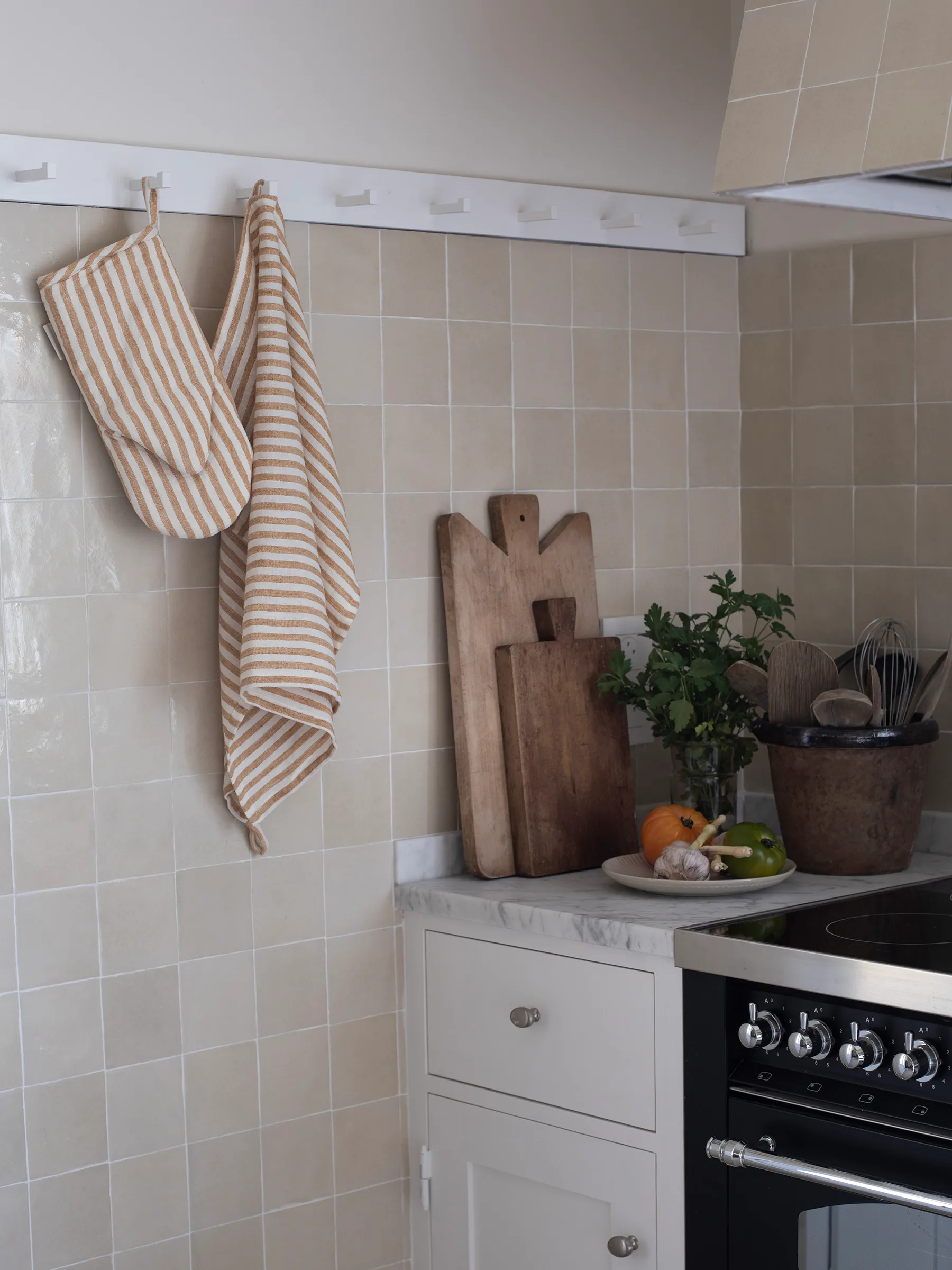 Leon grytvante 15x30 cm, Spice Tell Me More