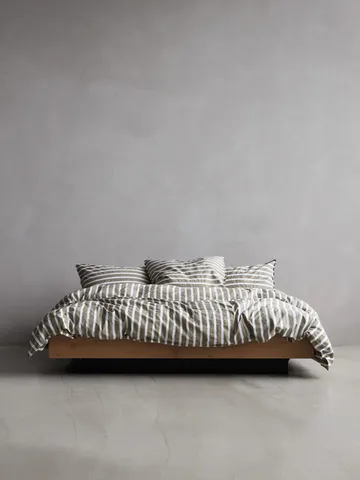 Tell Me More randigt påslakan bomull - Olive, 220x220 cm - Tell Me More