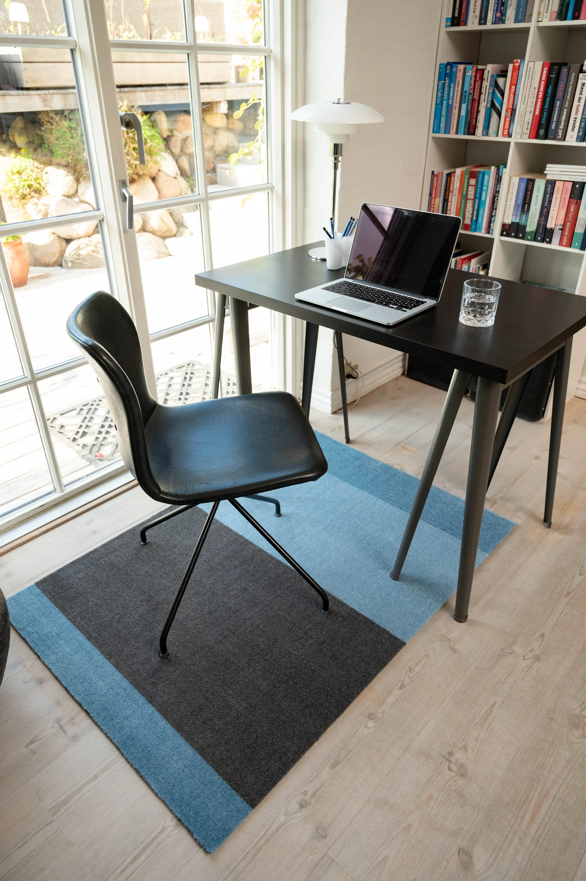 Stripes gångmatta horisontell, Blue-steel grey, 90x130 cm tica copenhagen