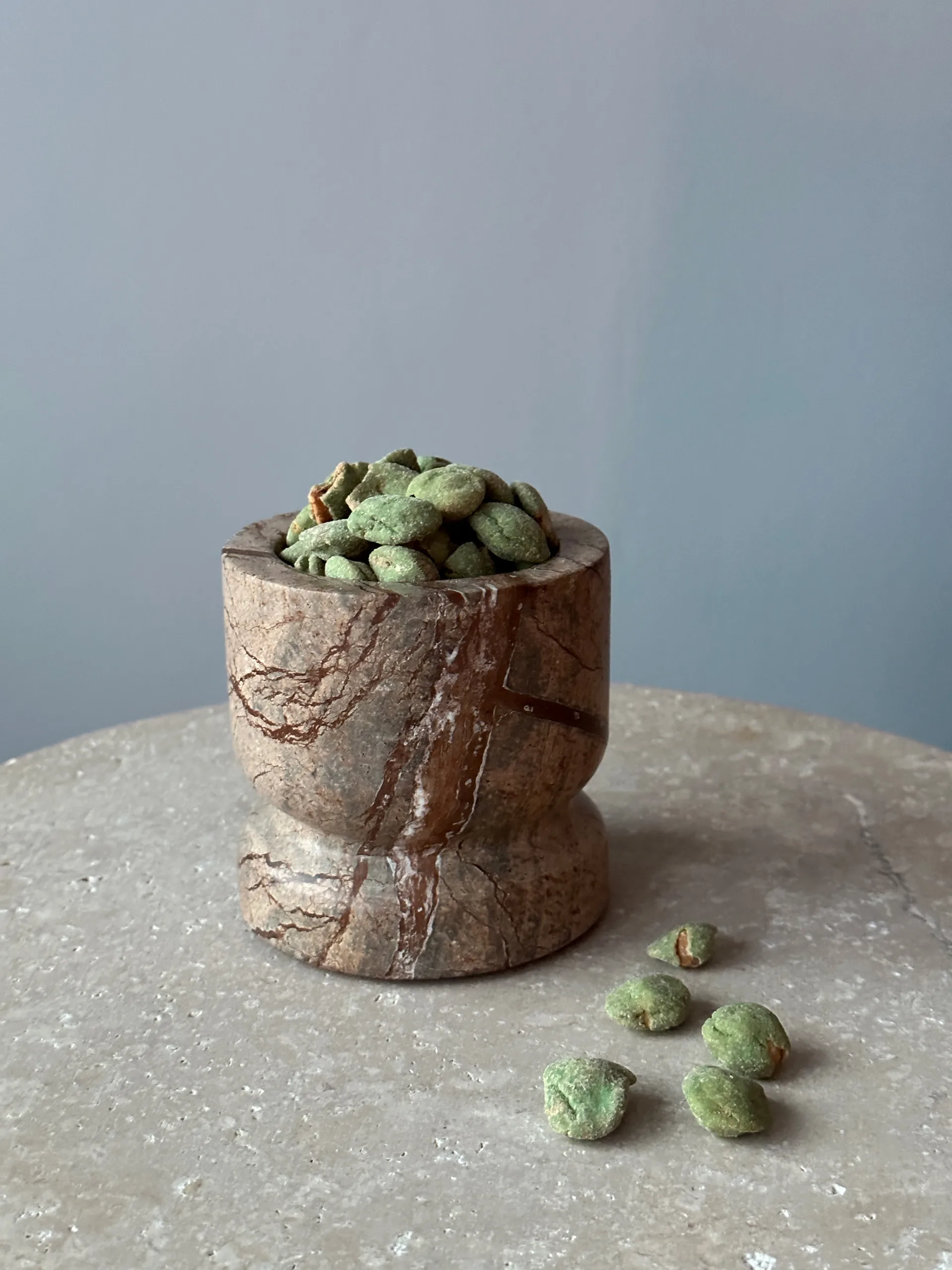 Dahl skål, Red stone Tinted