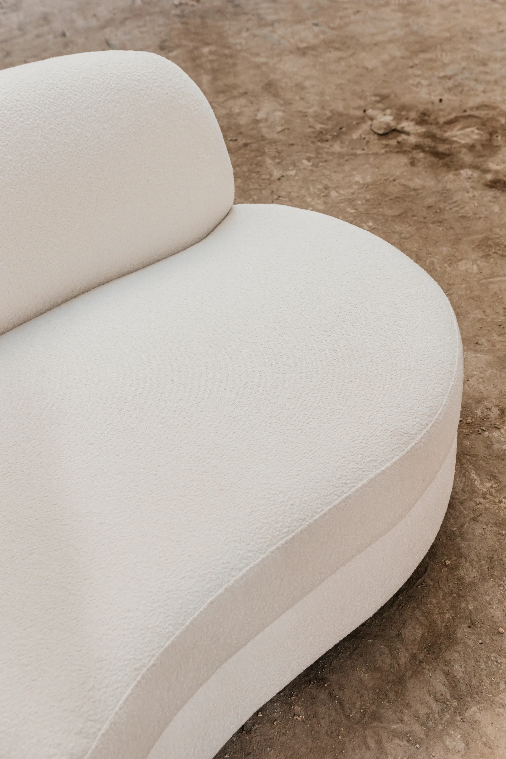 Delon soffa, Bouclé off-white Tinted