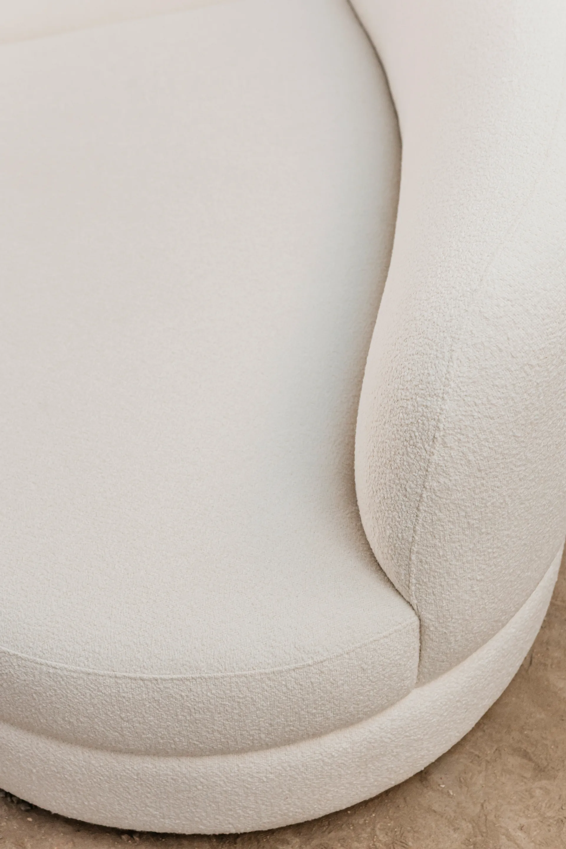 Delon soffa, Bouclé off-white Tinted