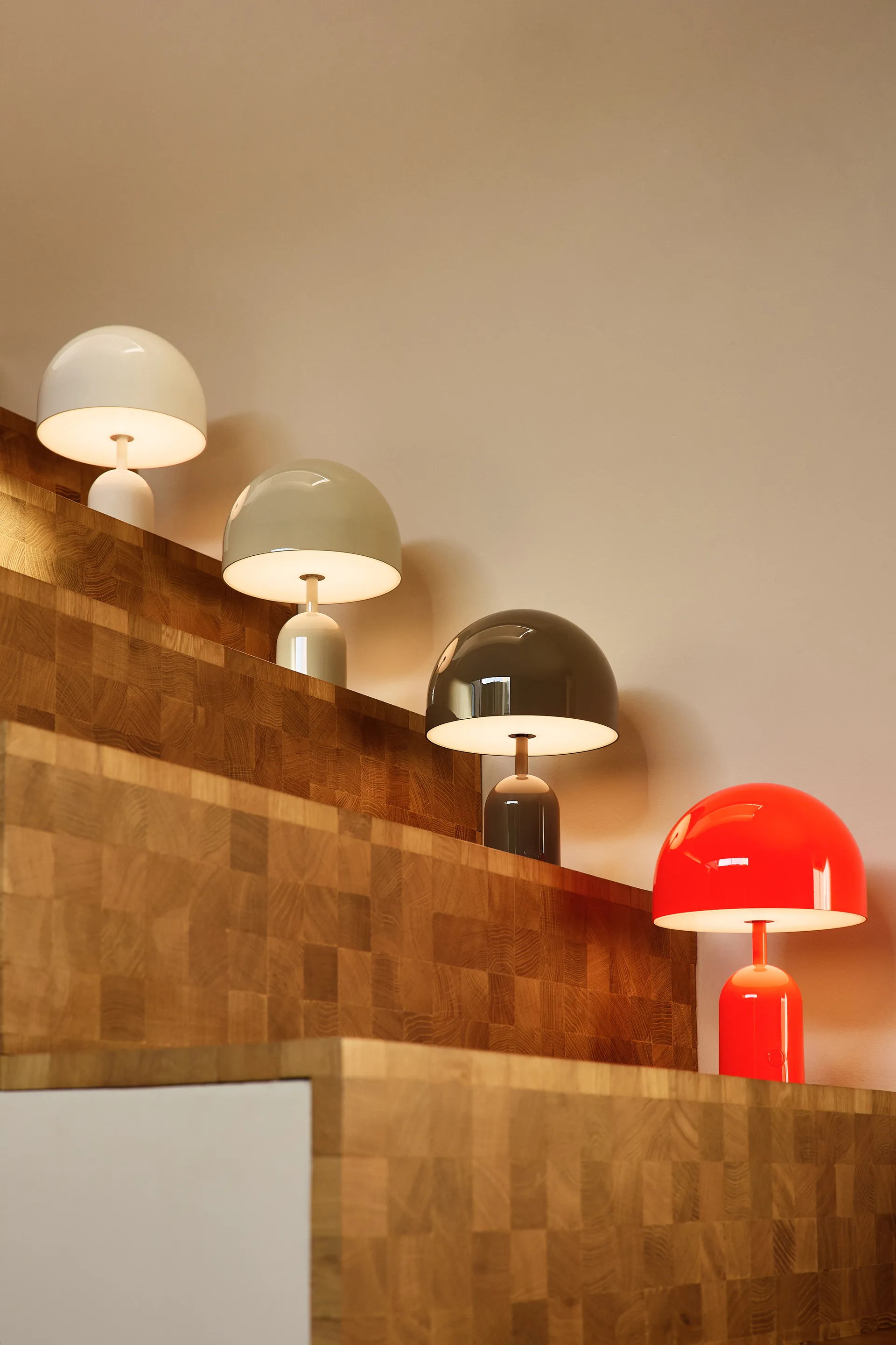 Bell Portabel LED bordslampa 28 cm, Grey Tom Dixon