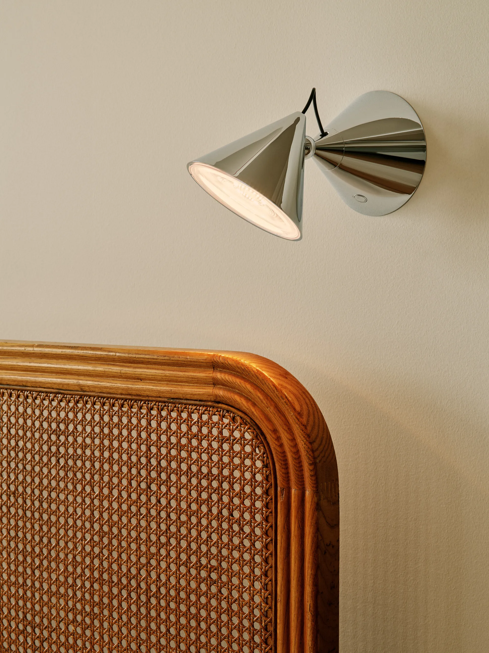 Pose Surface vägglampa, Silver Tom Dixon