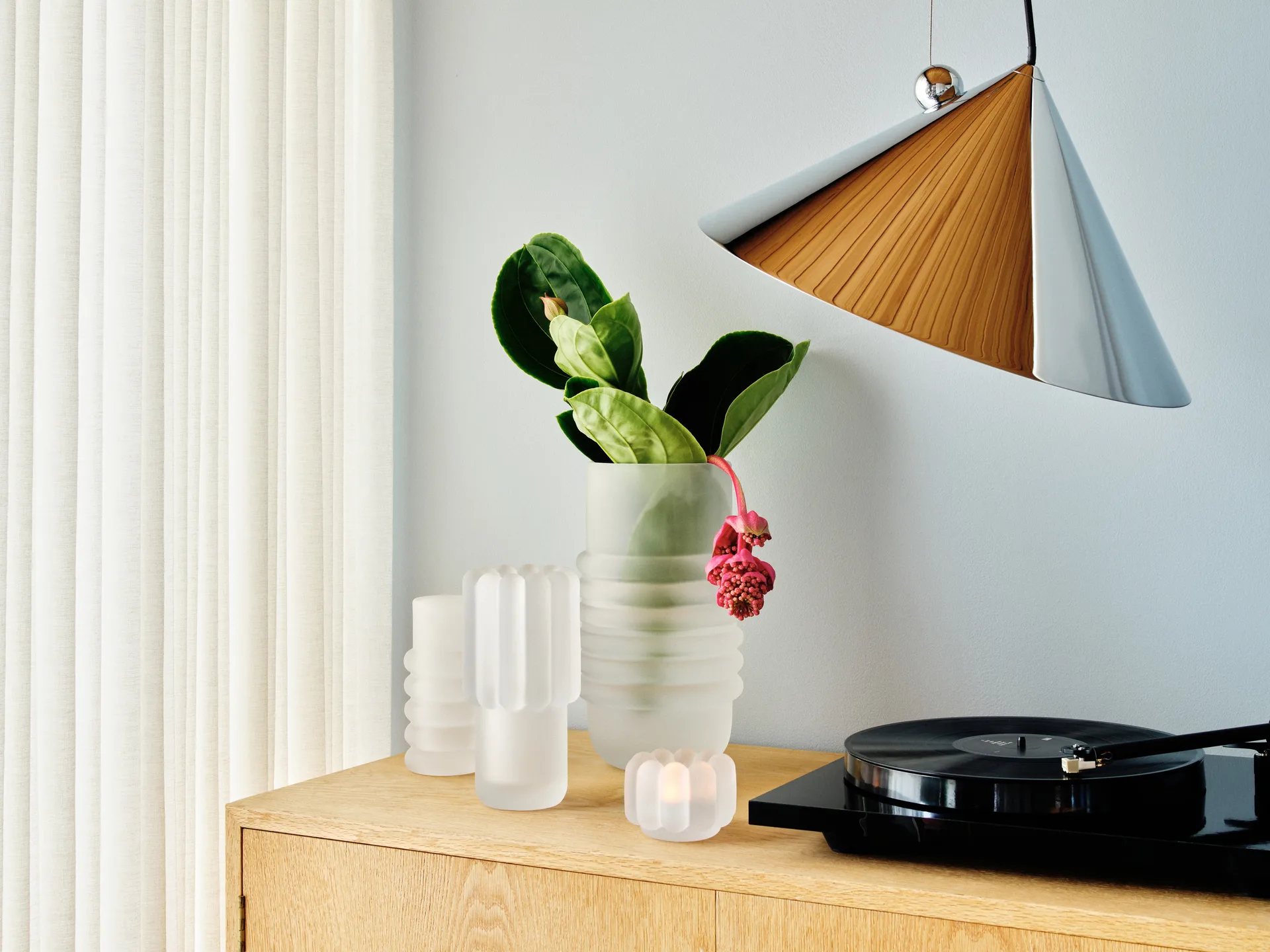 Press Stem vas, Frosted Tom Dixon