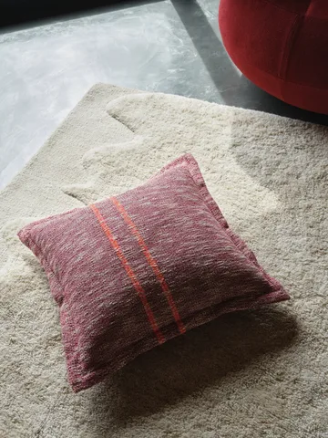 Track dekorationskudde - Burgundy, 56x56 cm - Tom Dixon