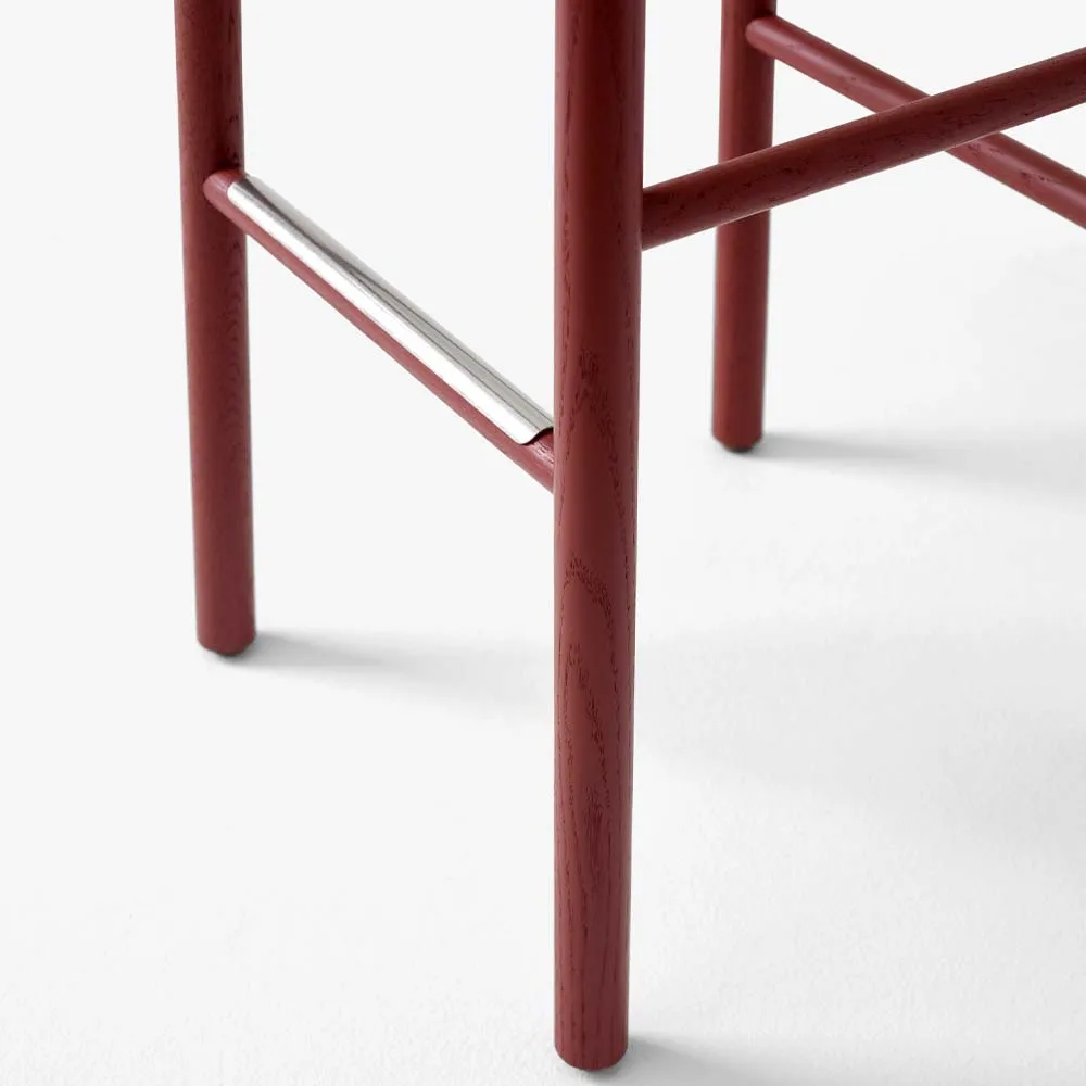 Betty TK8 barpall, black, naturflätad linnebandssits &Tradition