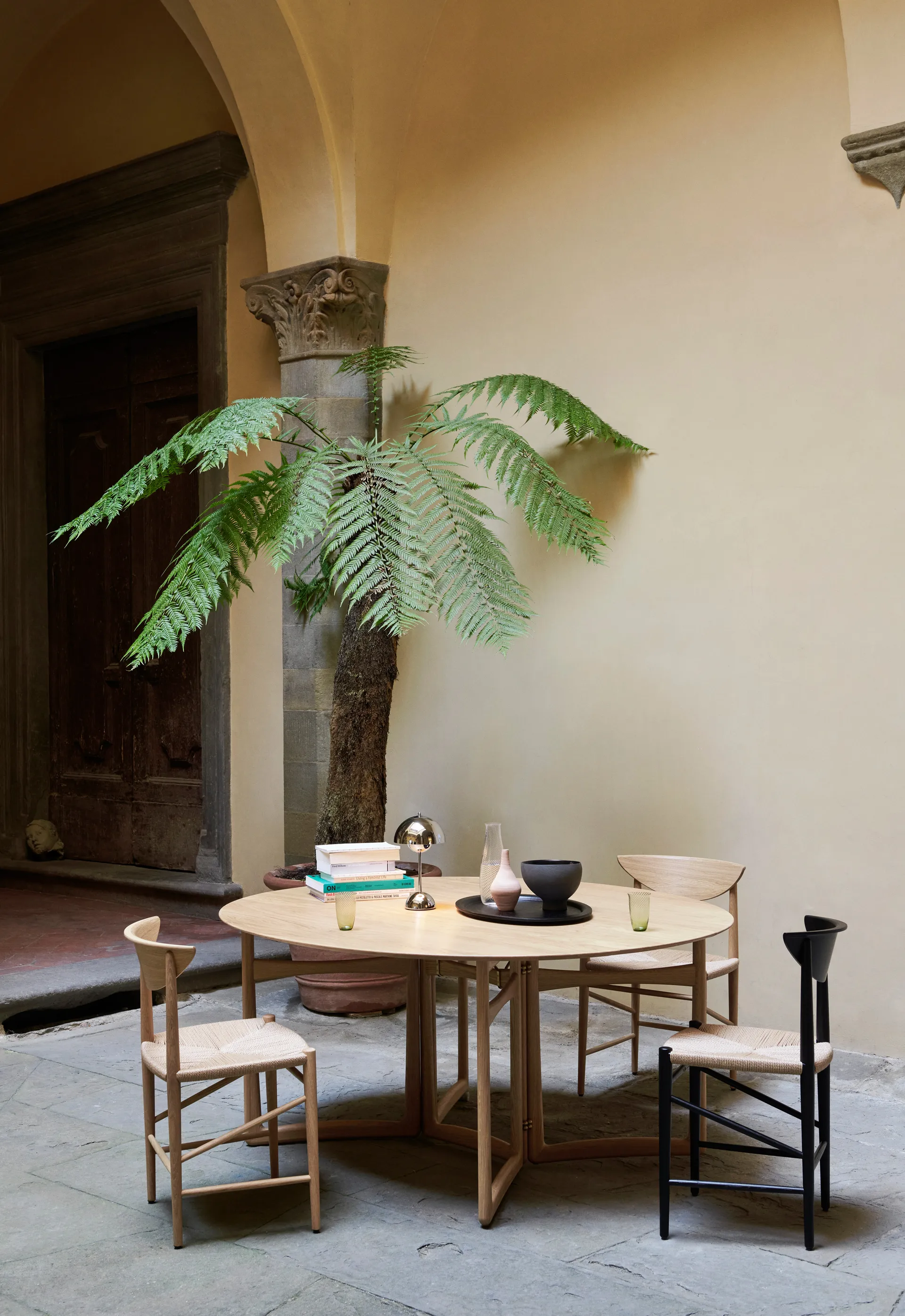 Collect SC64 bricka 28 cm, Black Stained Oak &Tradition