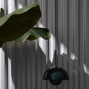 Flowerpot VP1 pendel - mörkgrön - &Tradition