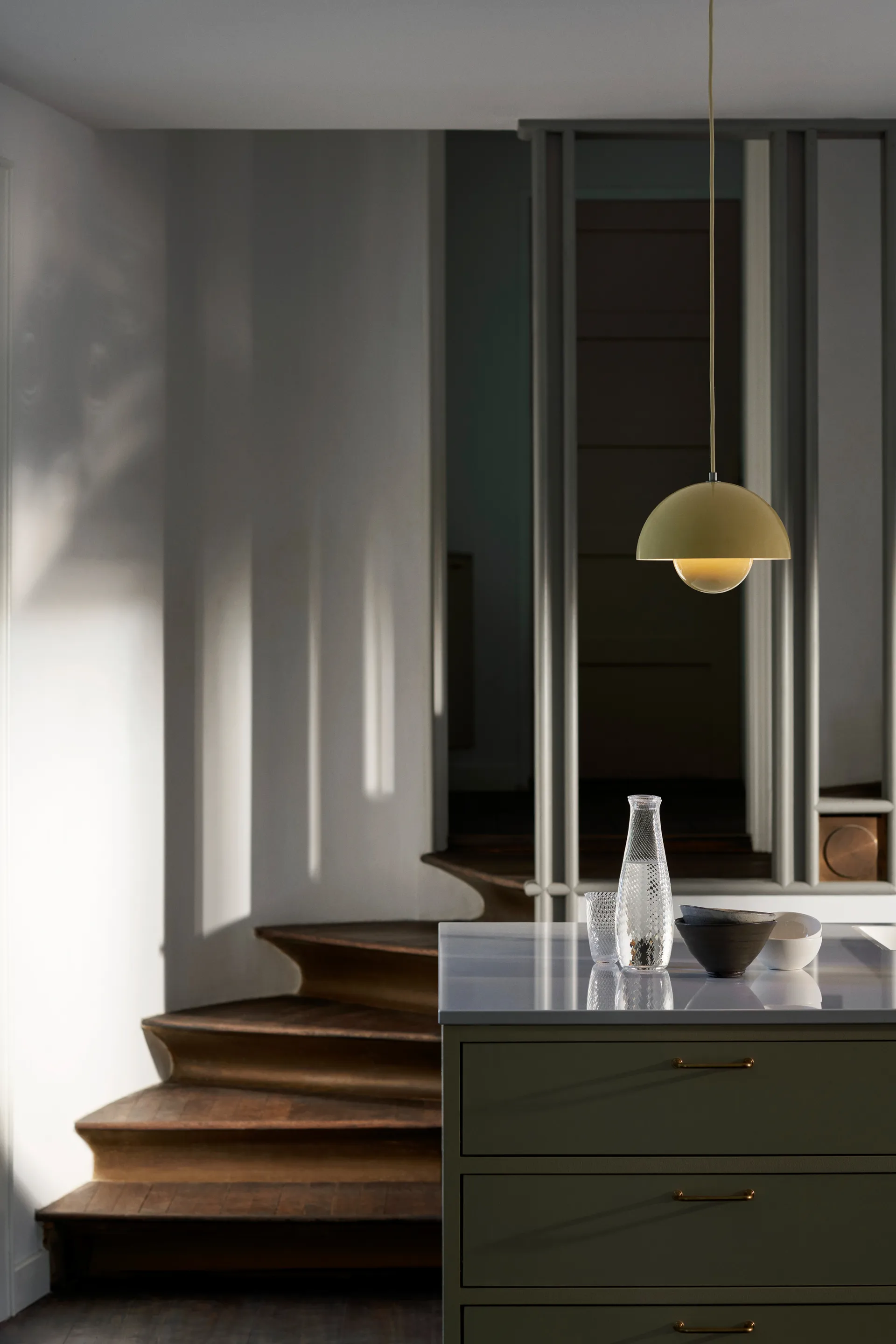 Flowerpot VP1 pendel, Pale sand &Tradition