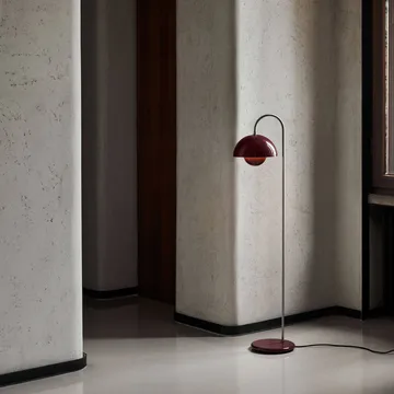 Flowerpot VP12 golvlampa - Dark plum - &Tradition
