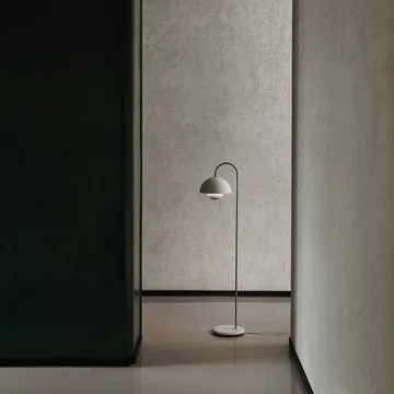 Flowerpot VP12 golvlampa - Matt white - &Tradition