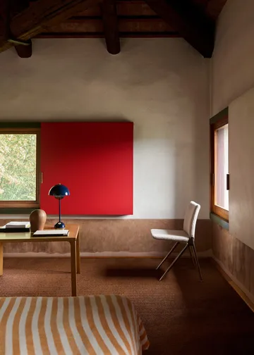 Flowerpot VP3 bordslampa - Steel blue - &Tradition