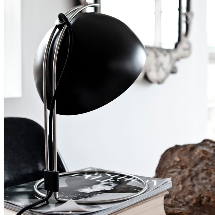 Flowerpot VP4 bordslampa - matt svart - &Tradition