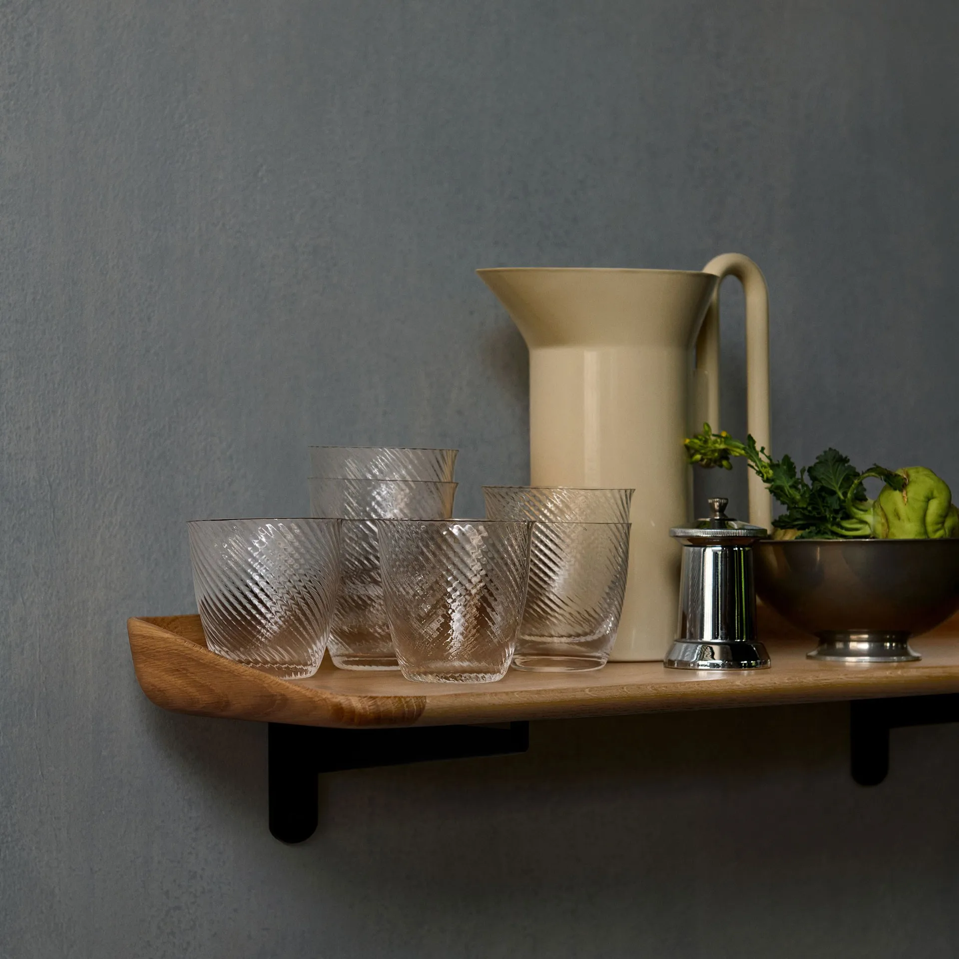 Guild HM14 hylla 75 cm, Solid lacquered oak &Tradition