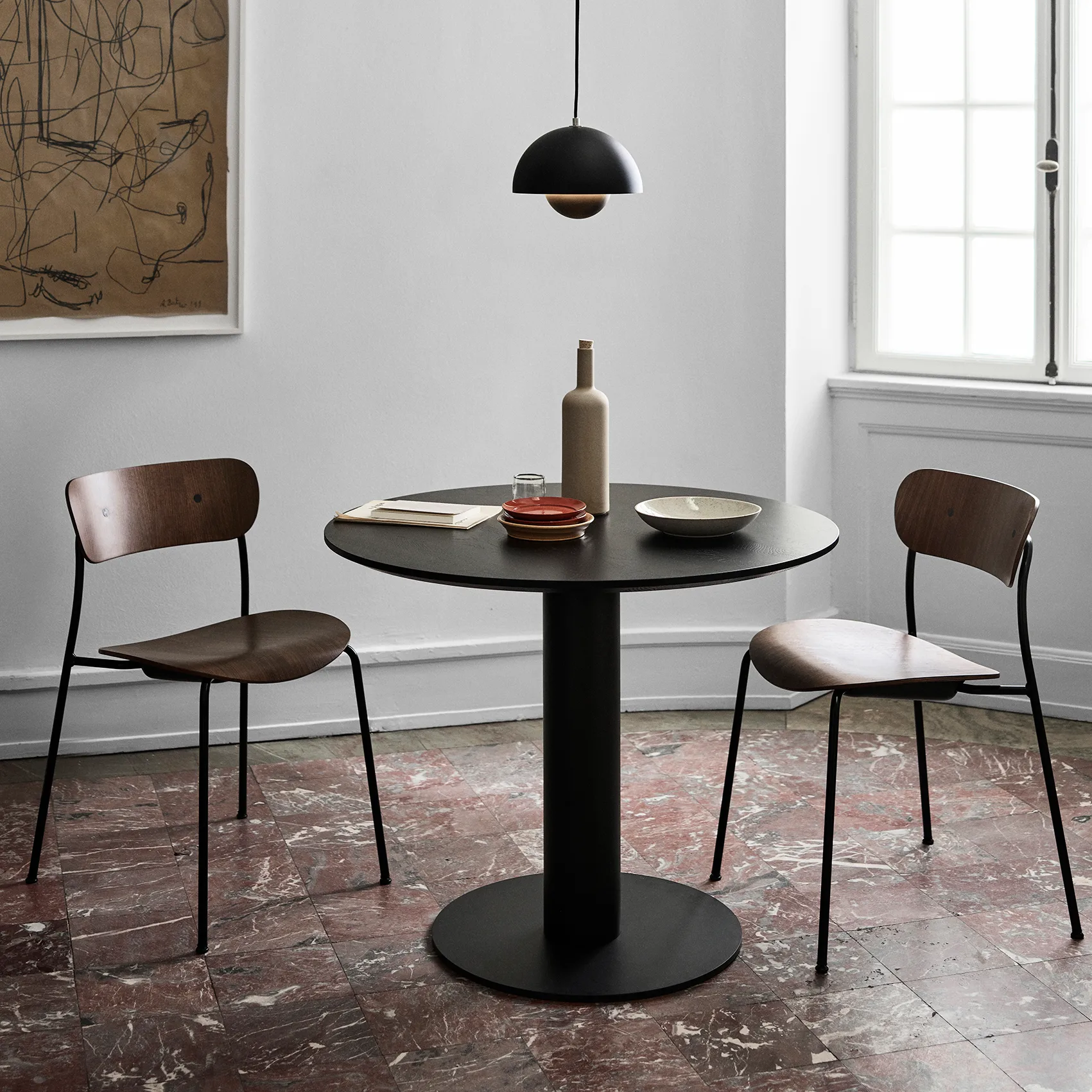 In Between bord SK11, Valnöt &Tradition