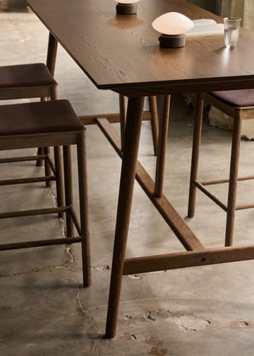 In Between SK26 Counter Table barbord 190x80x95 cm - Smoked lacquered oak - &Tradition
