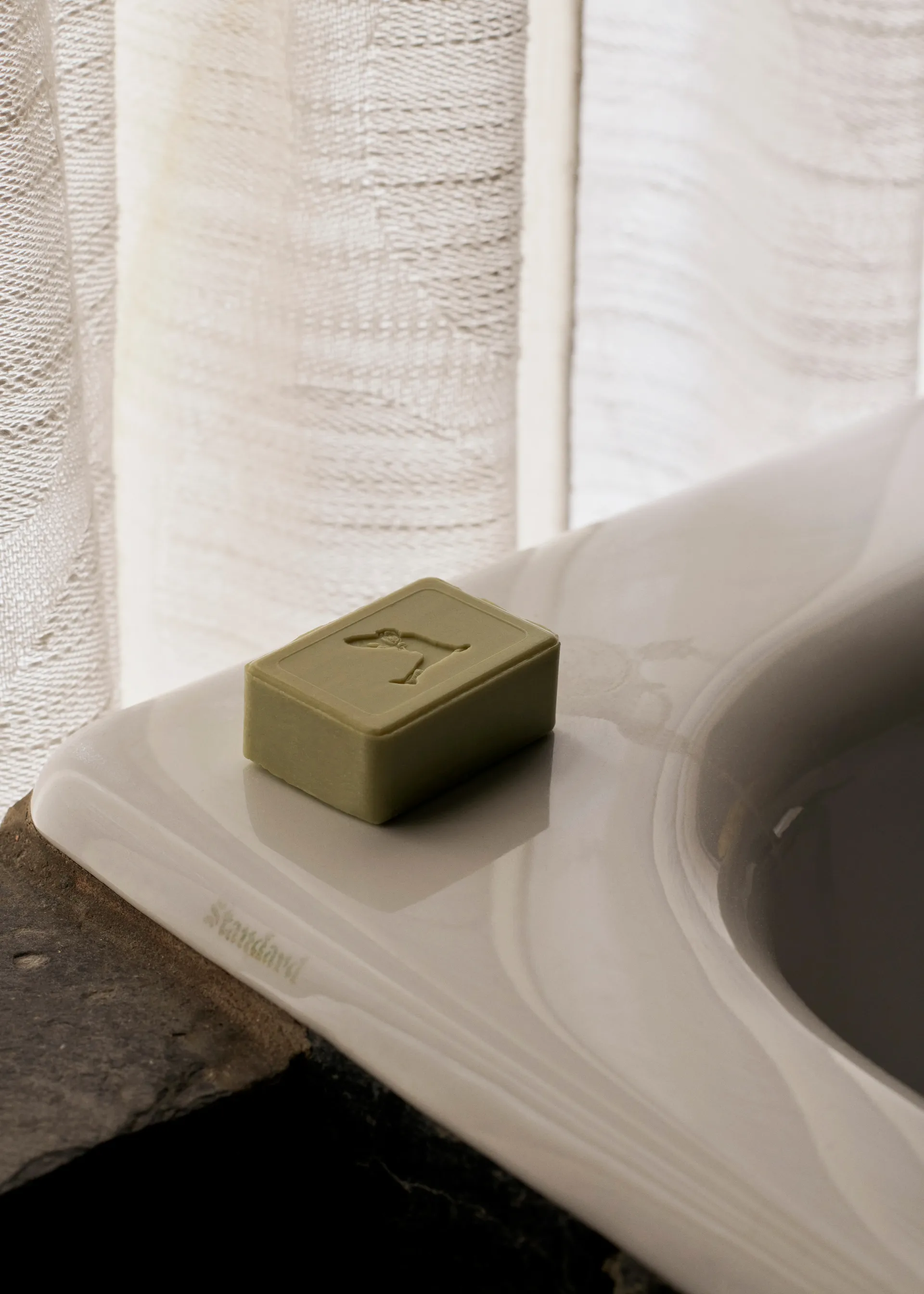 Mnemonic MNC3 fast tvål 100 gr, Into the moor &Tradition