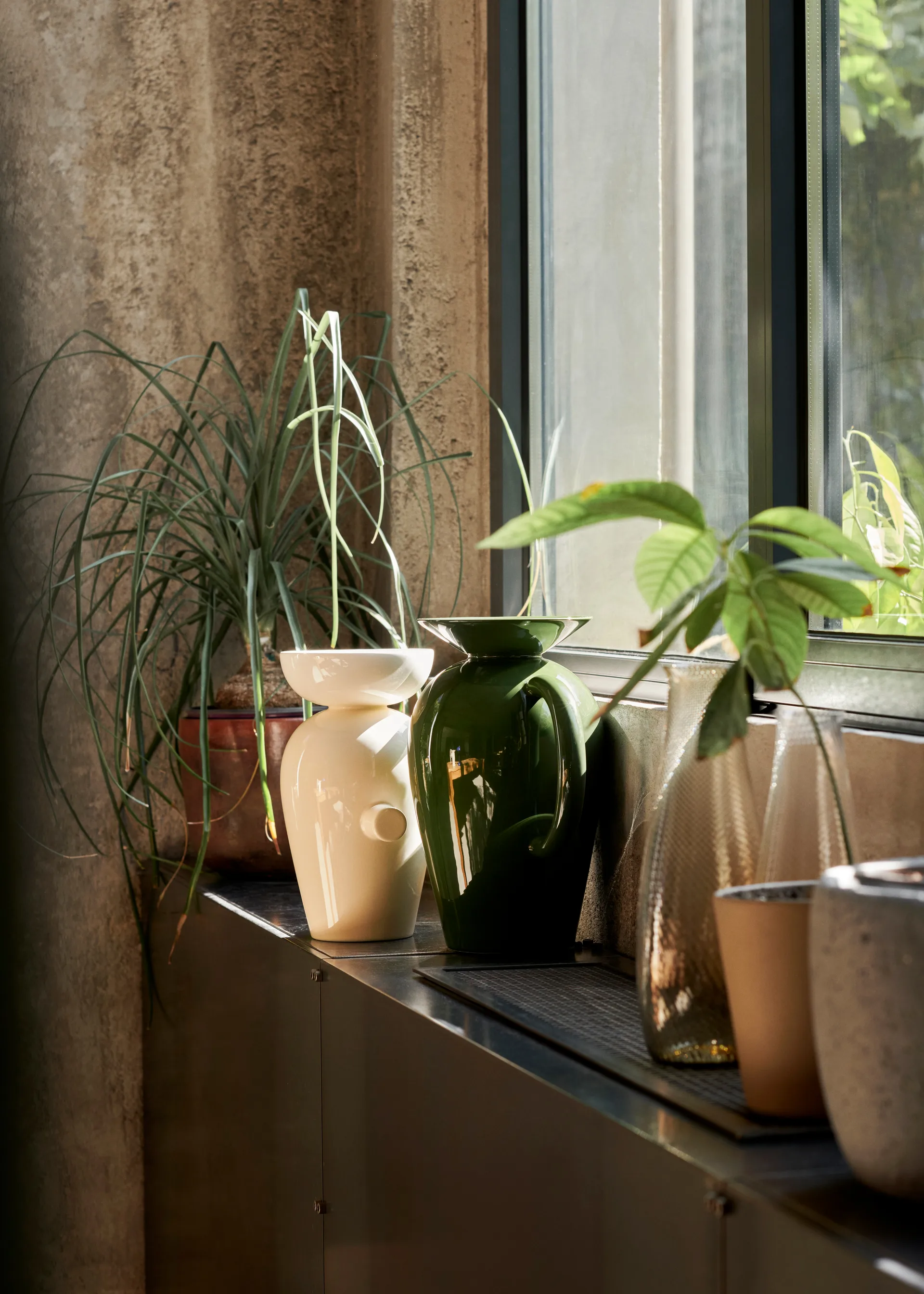 Momento JH40 vas, Cream &Tradition